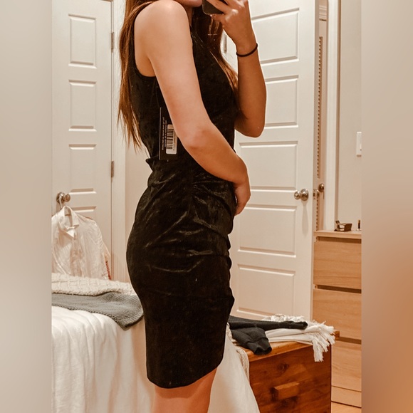 NWT Marty M Black Velvet Dress! - Picture 2 of 5